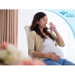 Why pregnant women should drink more water